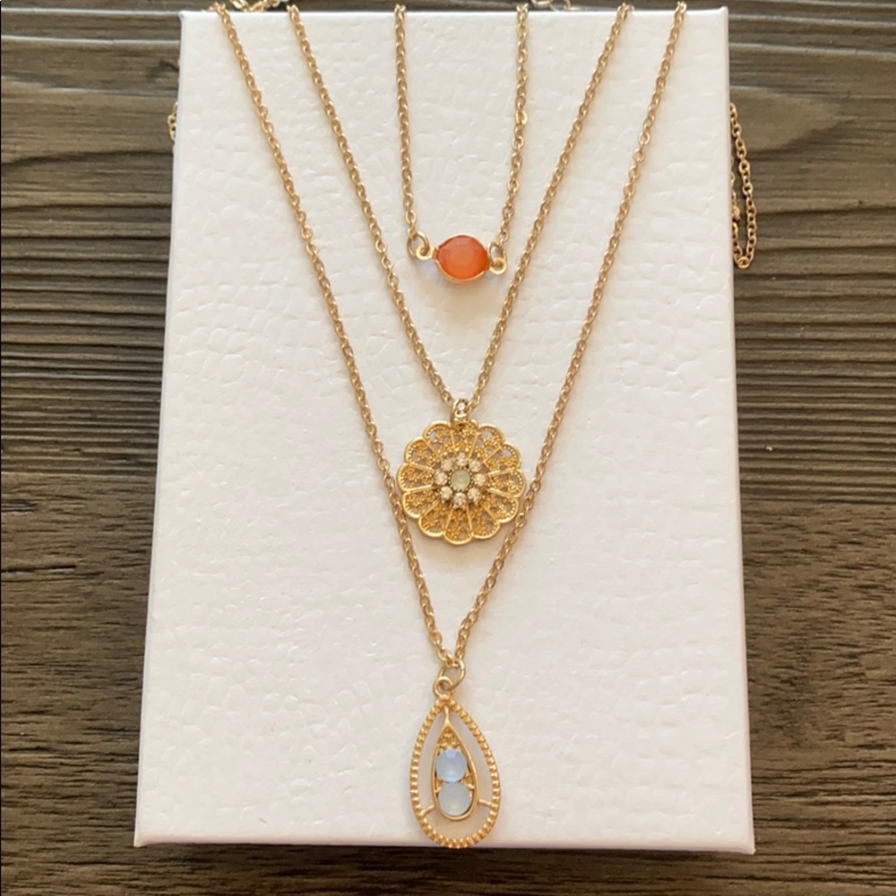 Icing gold necklace
